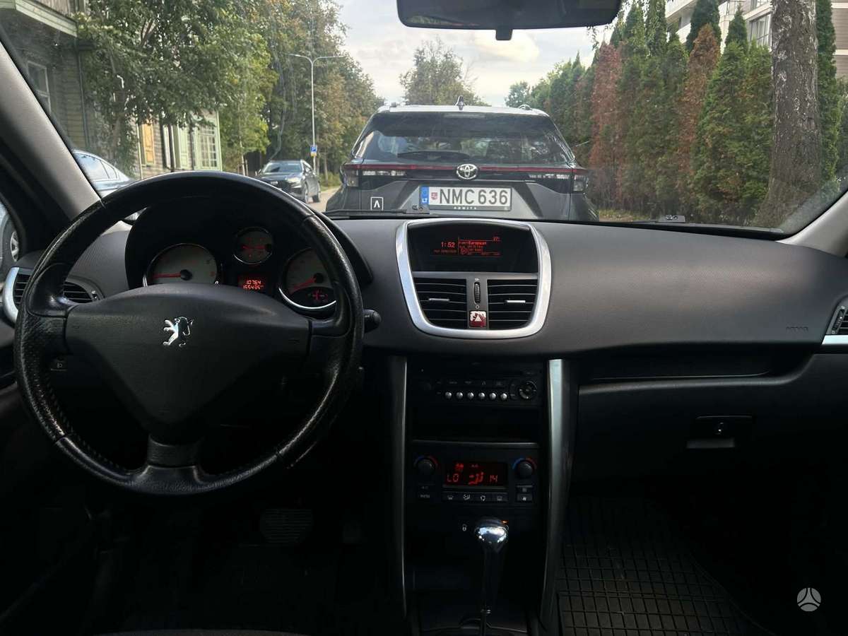 Peugeot 207, 1.6 l., hatchback