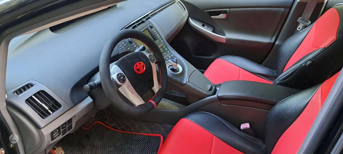 Toyota Prius - 7
