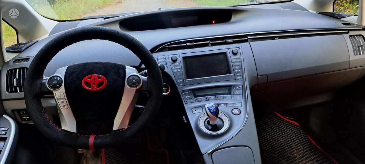 Toyota Prius - 6