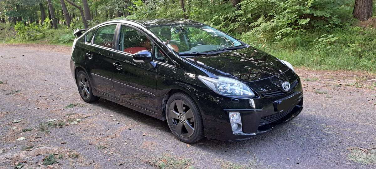 Toyota Prius - 1