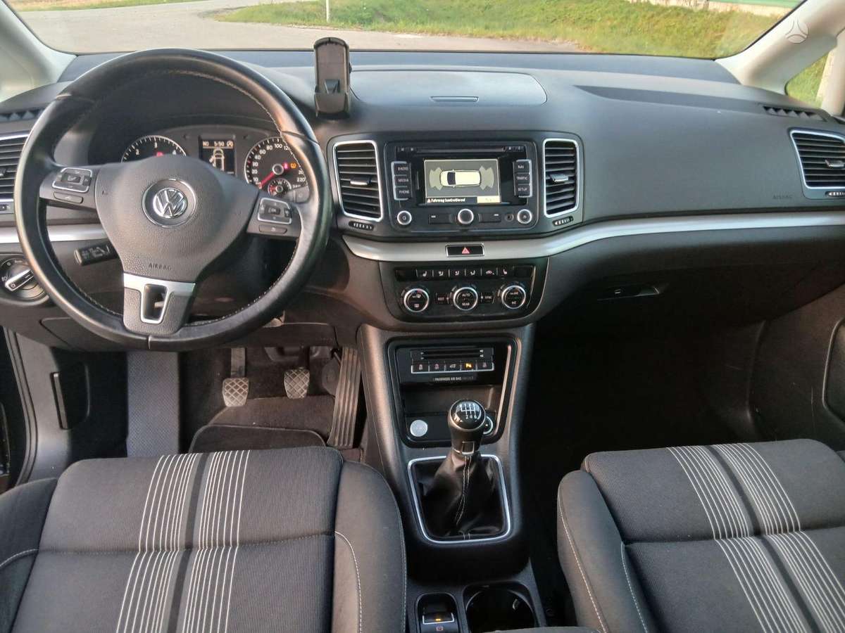 Volkswagen Sharan - 7