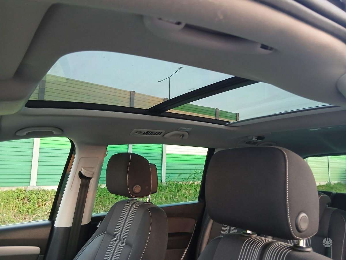 Volkswagen Sharan - 9
