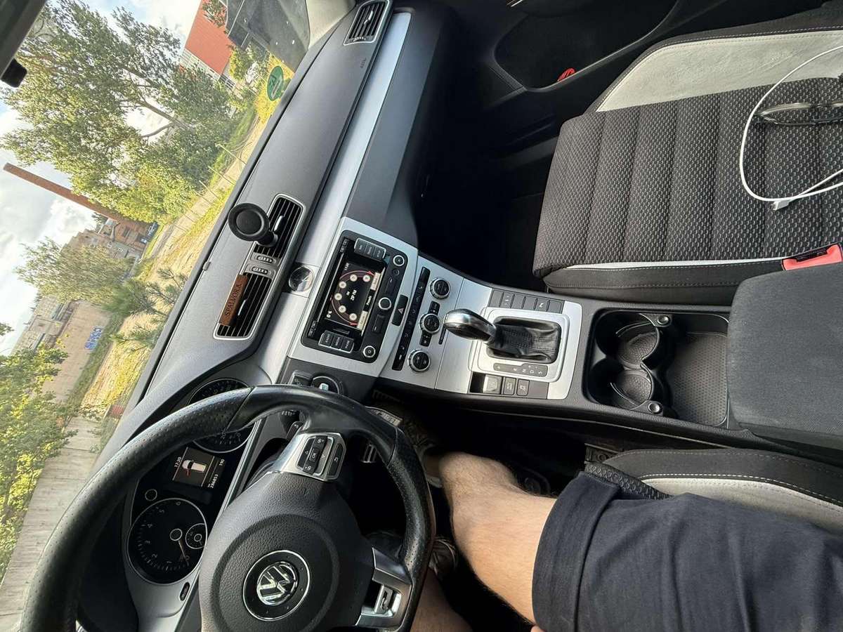 Volkswagen Passat, 2.0 l., Универсал