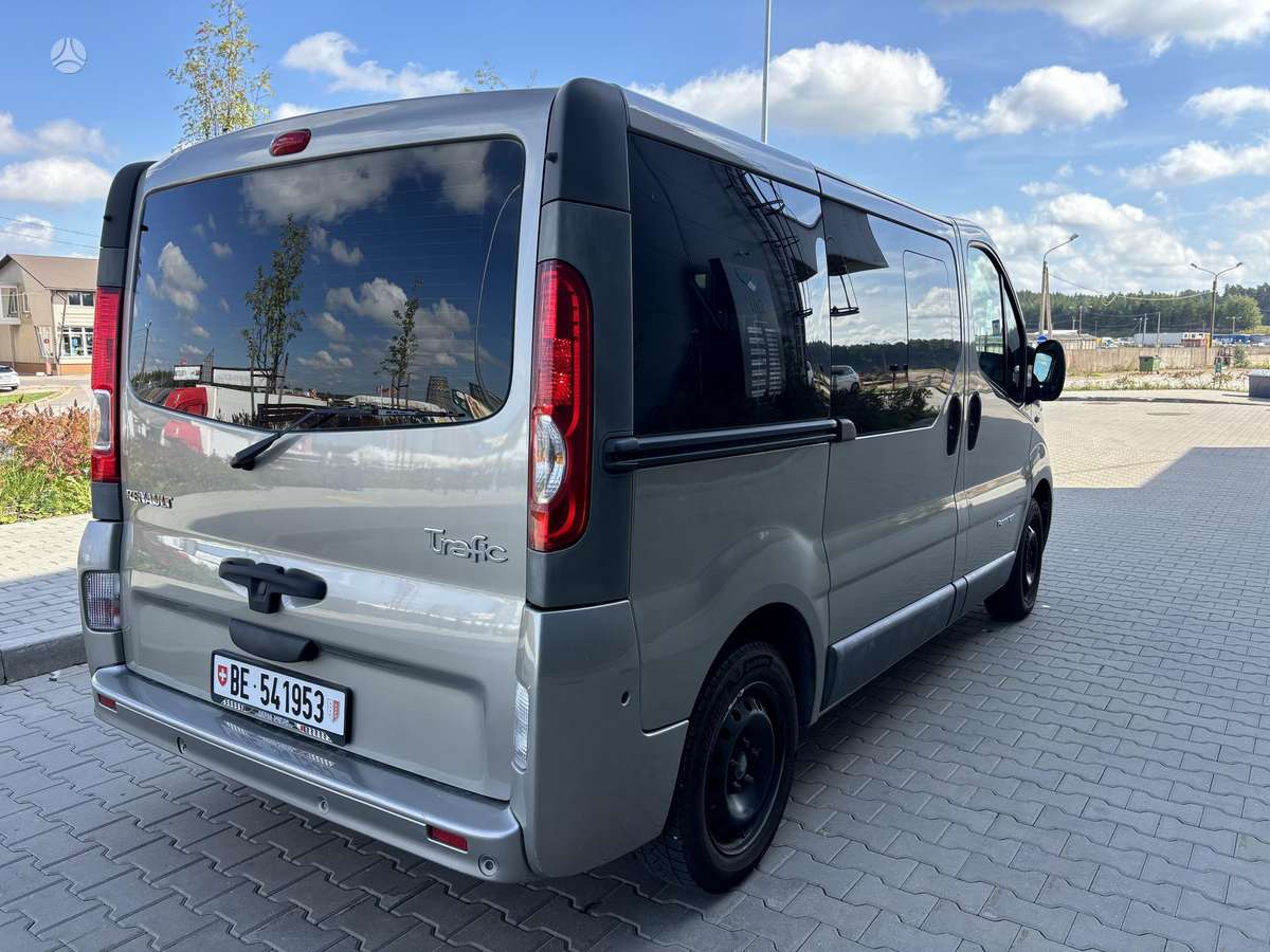 Renault Trafic, 2.0 l., Минивэн