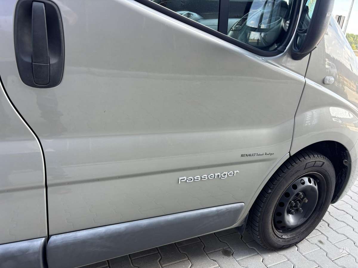 Renault Trafic, 2.0 l., Минивэн