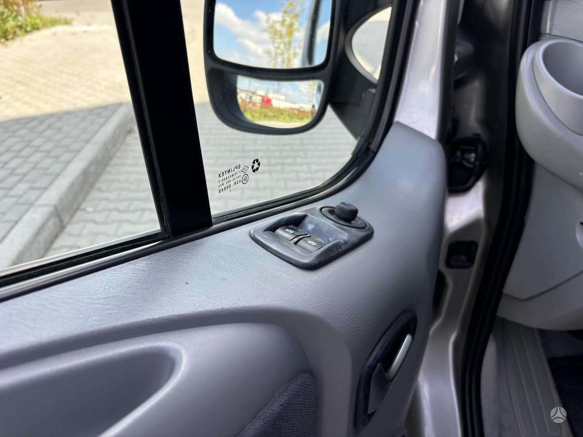 Renault Trafic, 2.0 l., Минивэн