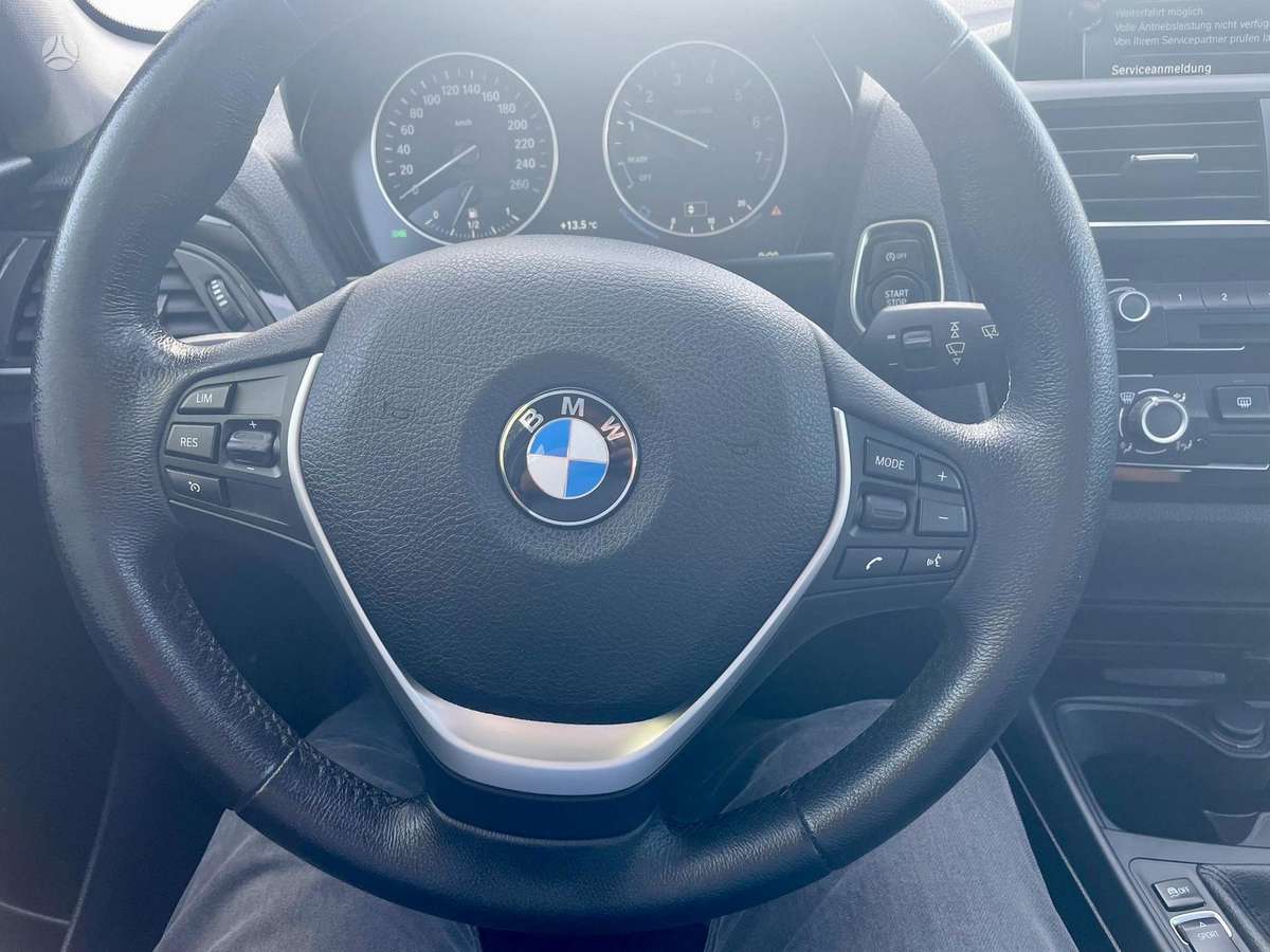 BMW 118, 1.5 l., Хэтчбек