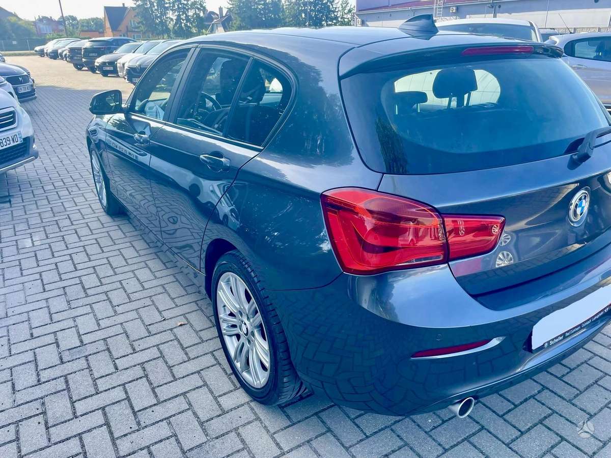 BMW 118, 1.5 l., Хэтчбек
