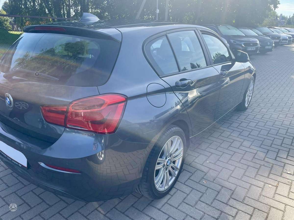 BMW 118, 1.5 l., Хэтчбек