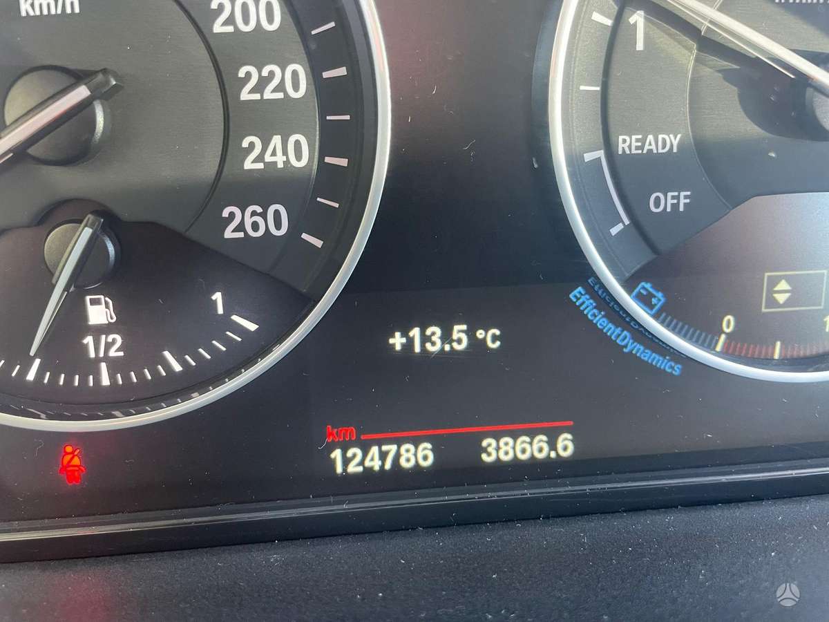 BMW 118, 1.5 l., Хэтчбек
