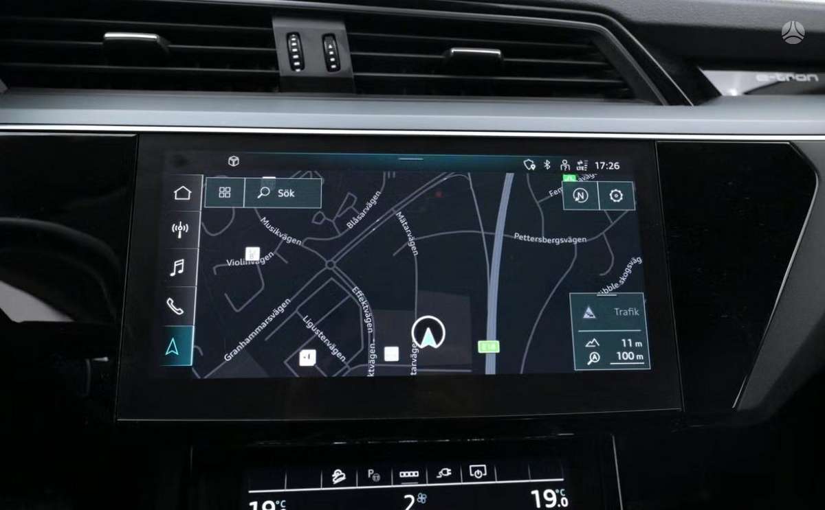 Audi Q8 e-tron, 95 kWh, universalas