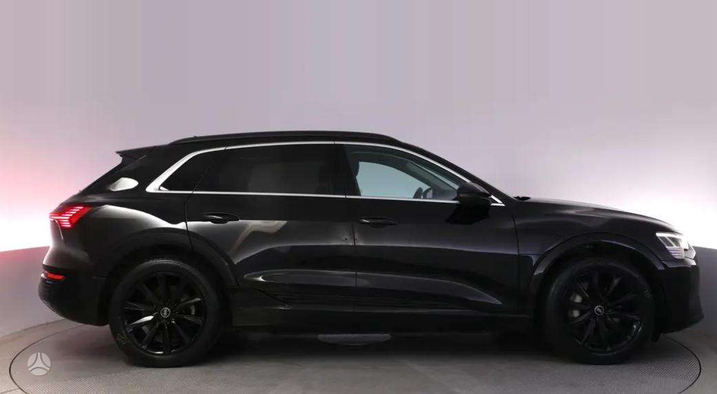 Audi Q8 e-tron, 95 кВт·ч, Универсал