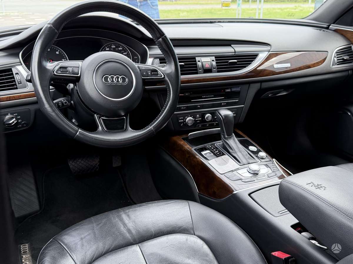 Audi A6, 3.0 l., Седан