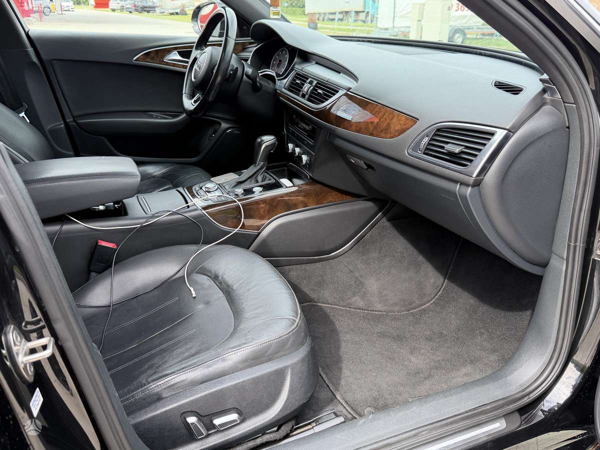 Audi A6, 3.0 l., Седан