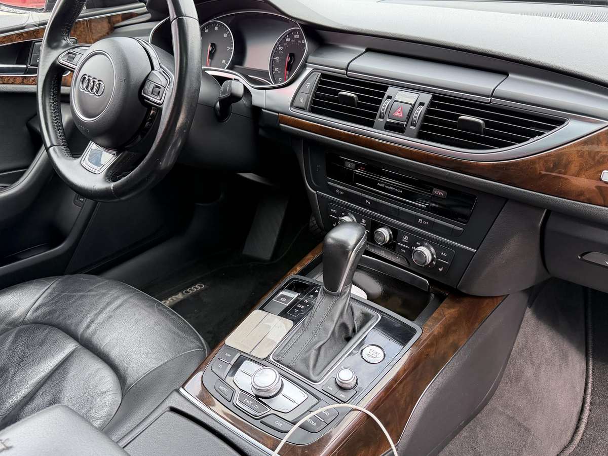 Audi A6, 3.0 l., Седан