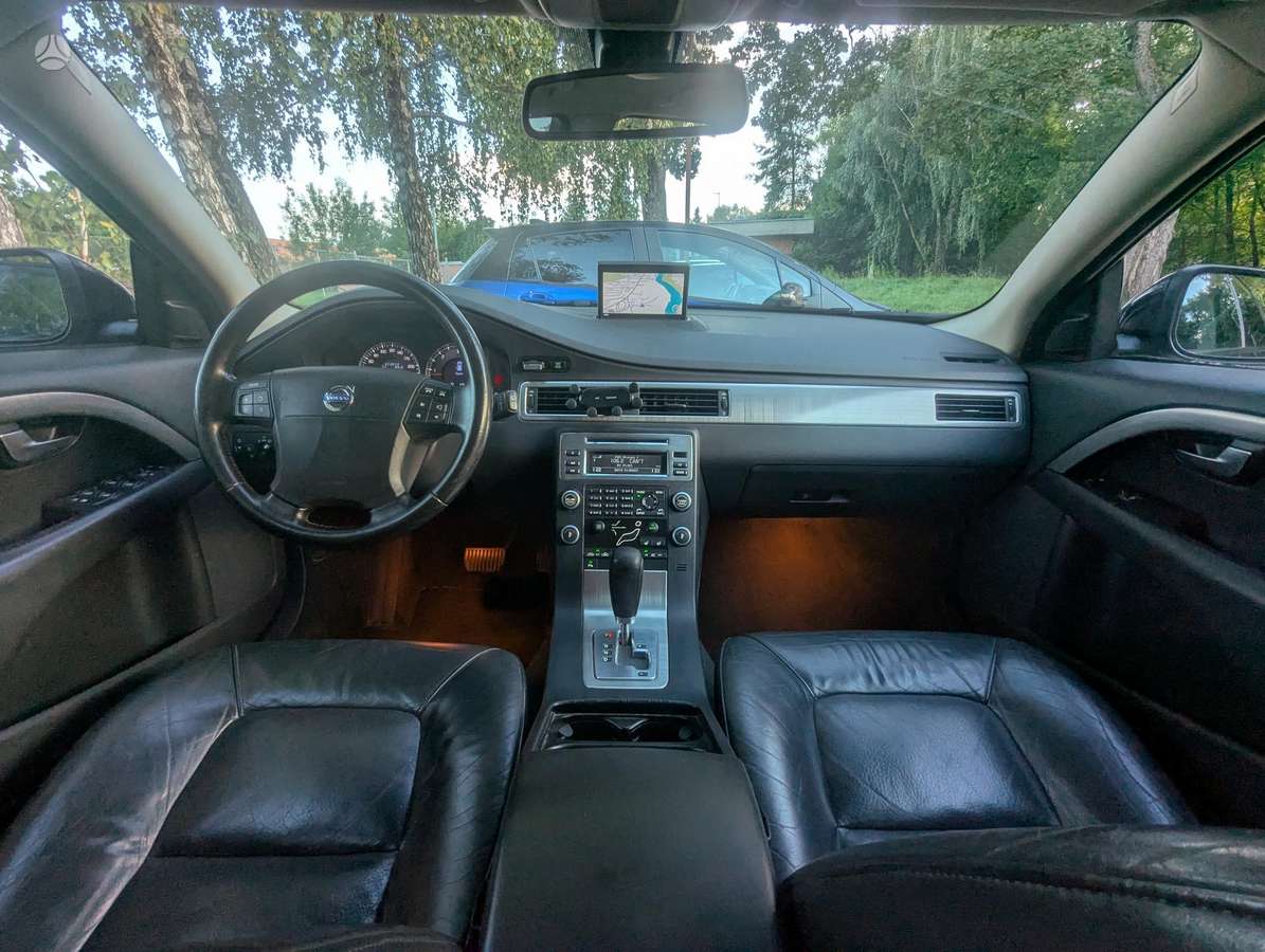 Volvo V70 - 8