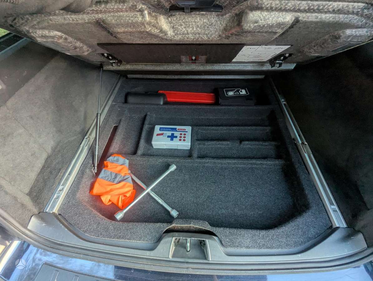 Volvo V70, 2.4 l., wagon
