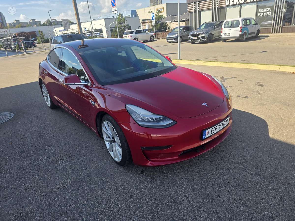 Tesla Model 3, 75 кВт·ч, Хэтчбек