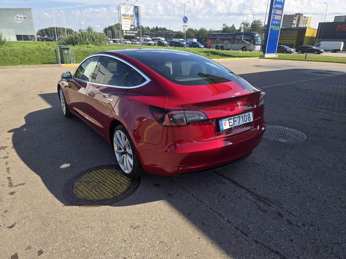 Tesla Model 3, 75 кВт·ч, Хэтчбек
