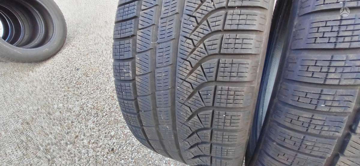 Pirelli P Zero Winter, winter 275/40 R19