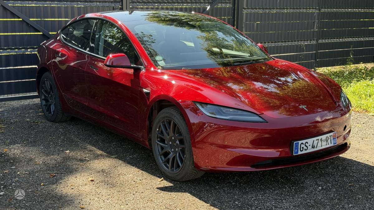 Tesla Model 3, 82 kWh, hatchback