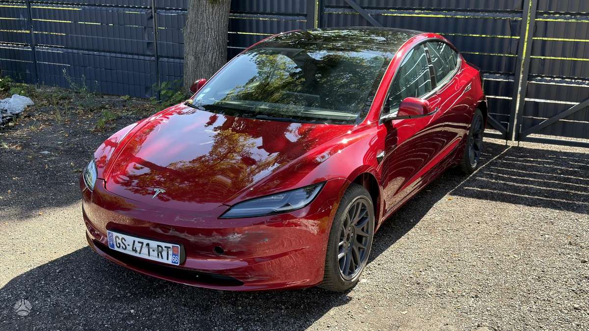 Tesla Model 3, 82 kWh, hatchback