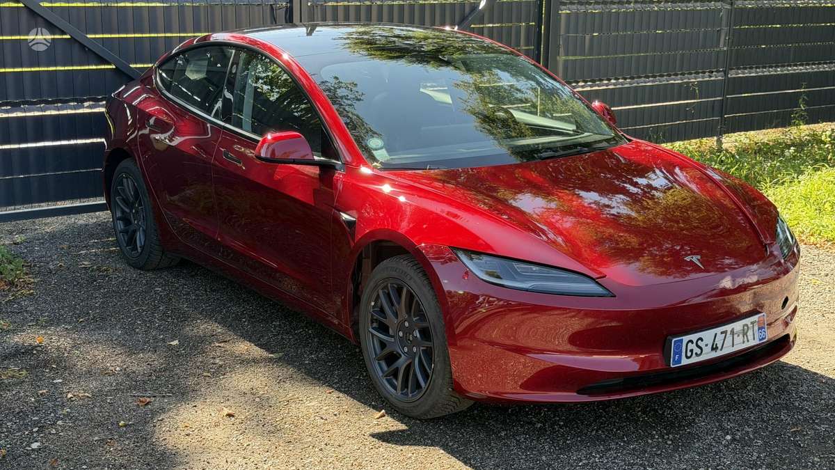 Tesla Model 3, 82 kWh, hatchback