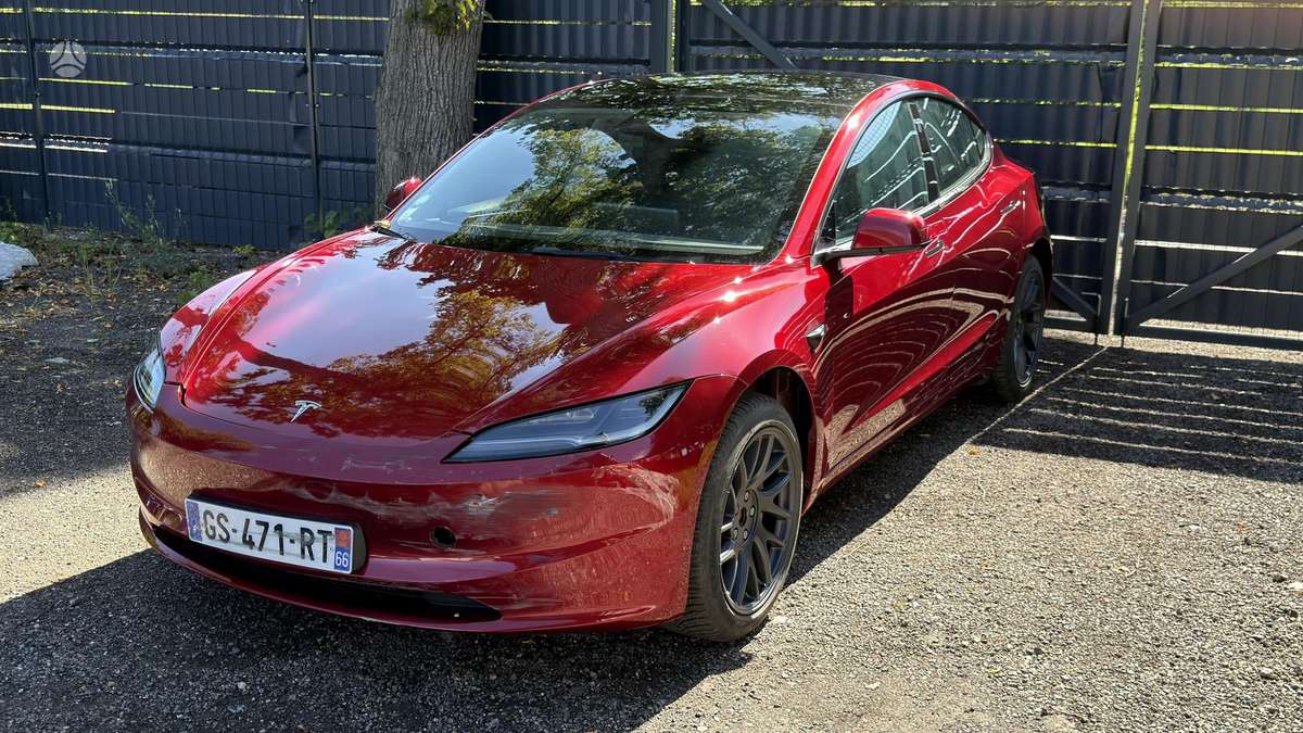 Tesla Model 3, 82 kWh, hatchback