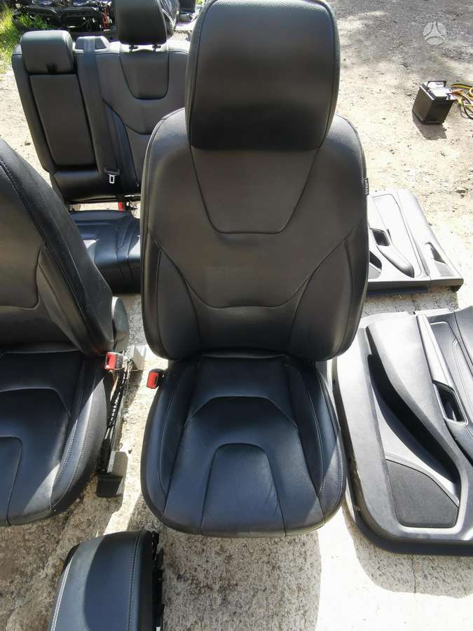 Ford Edge door upholstery, seats