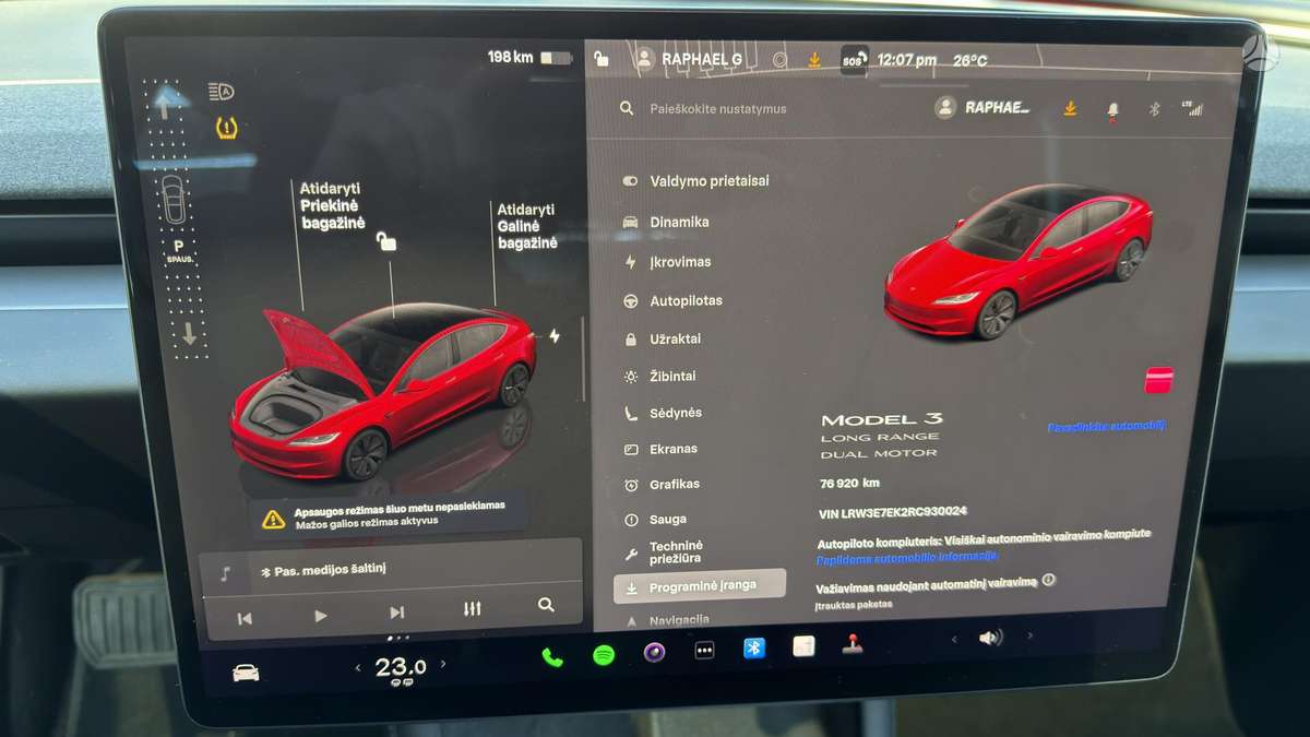 Tesla Model 3, 82 kWh, hatchback