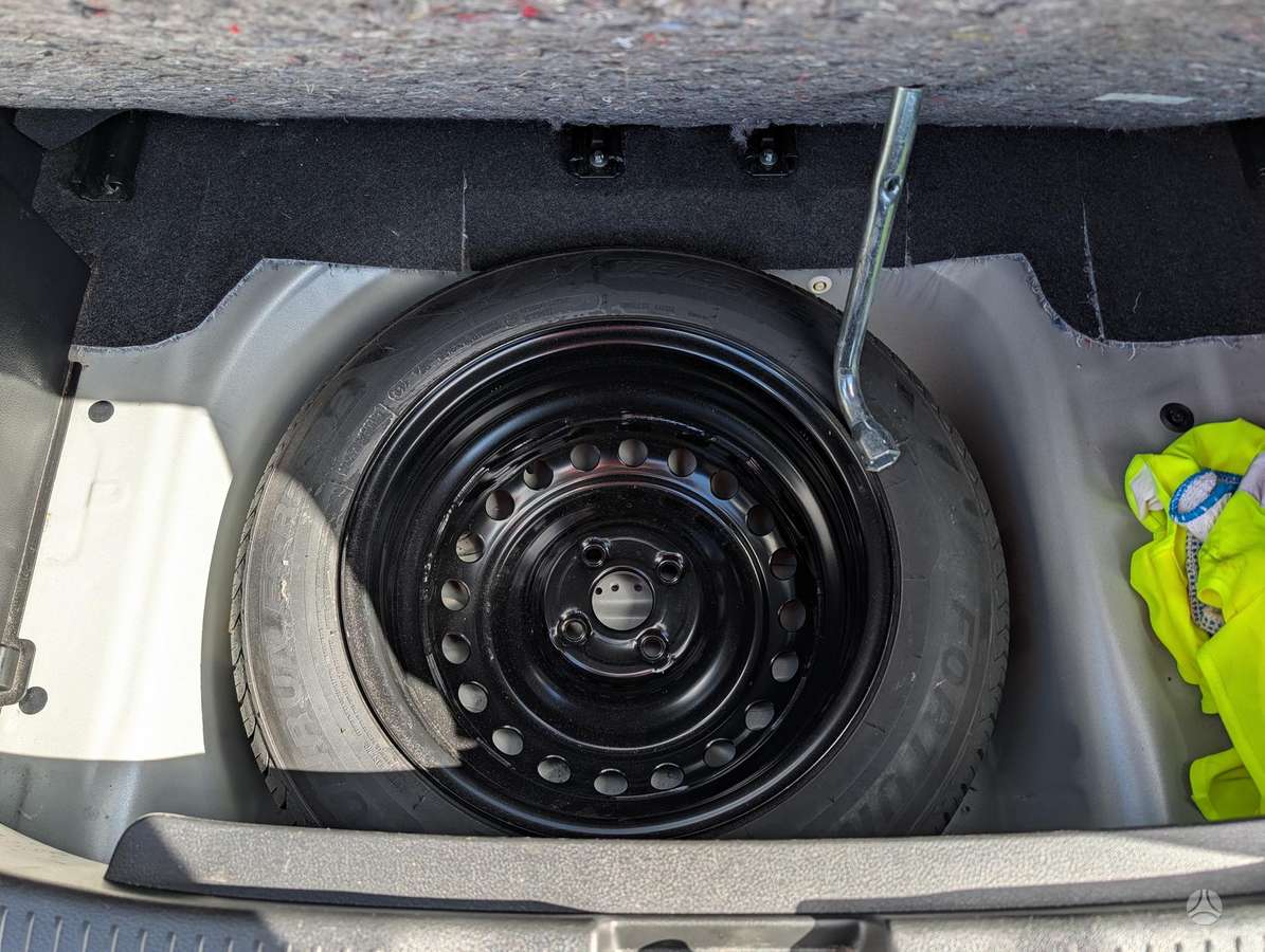 Suzuki Ignis, 1.2 l., Хэтчбек