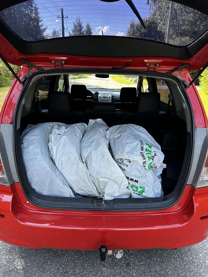 Toyota Corolla Verso - 9