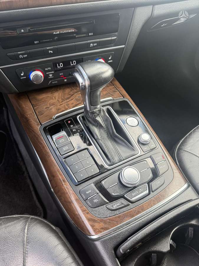 Audi A6, 2.0 l., Седан