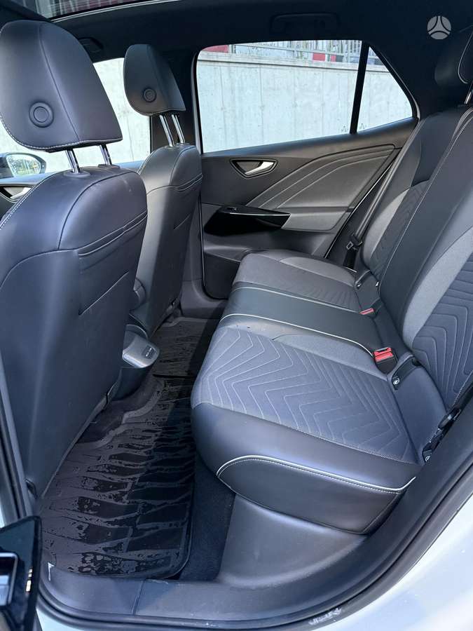 Volkswagen ID.3 - 9