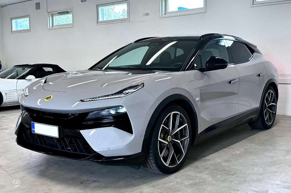 Lotus Eletre, 112 kWh, coupe