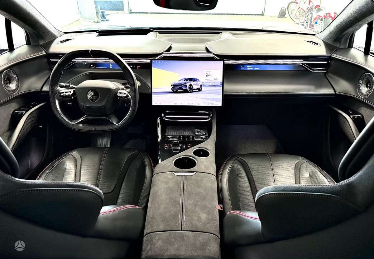 Lotus Eletre, 112 kWh, coupe