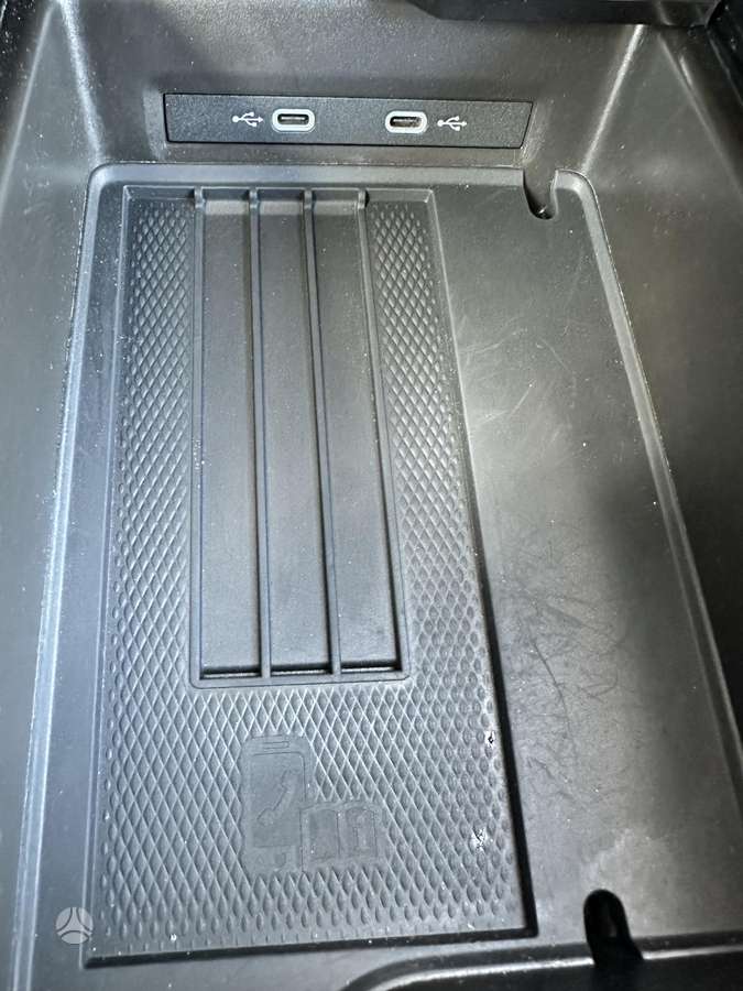 Volkswagen ID.7, Универсал