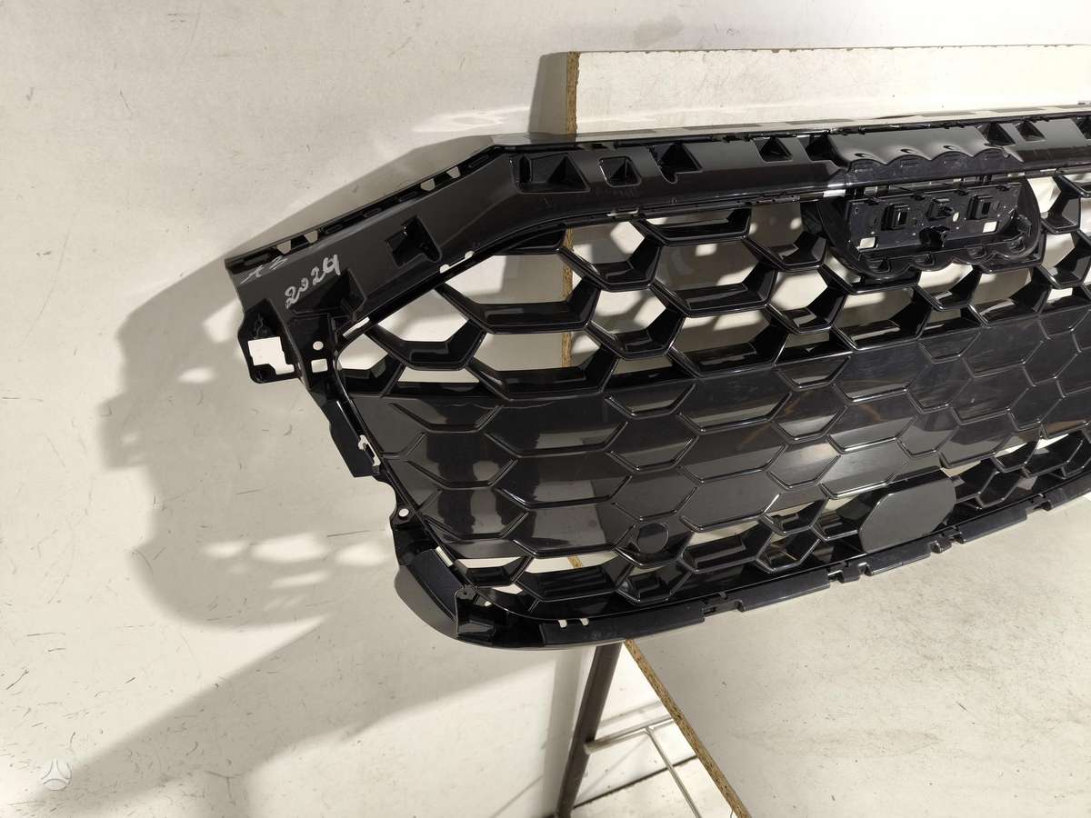 Audi A3, 8Y0853651AE, front grill