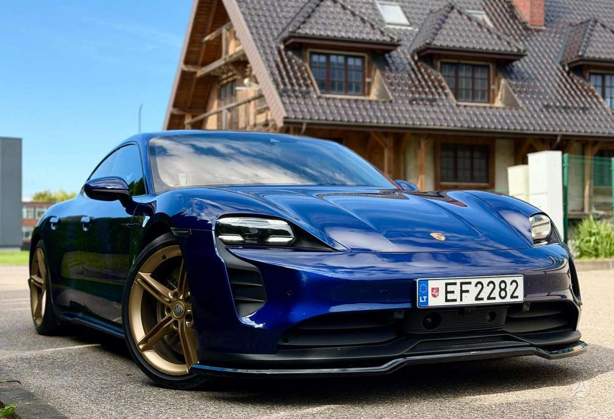Porsche Taycan