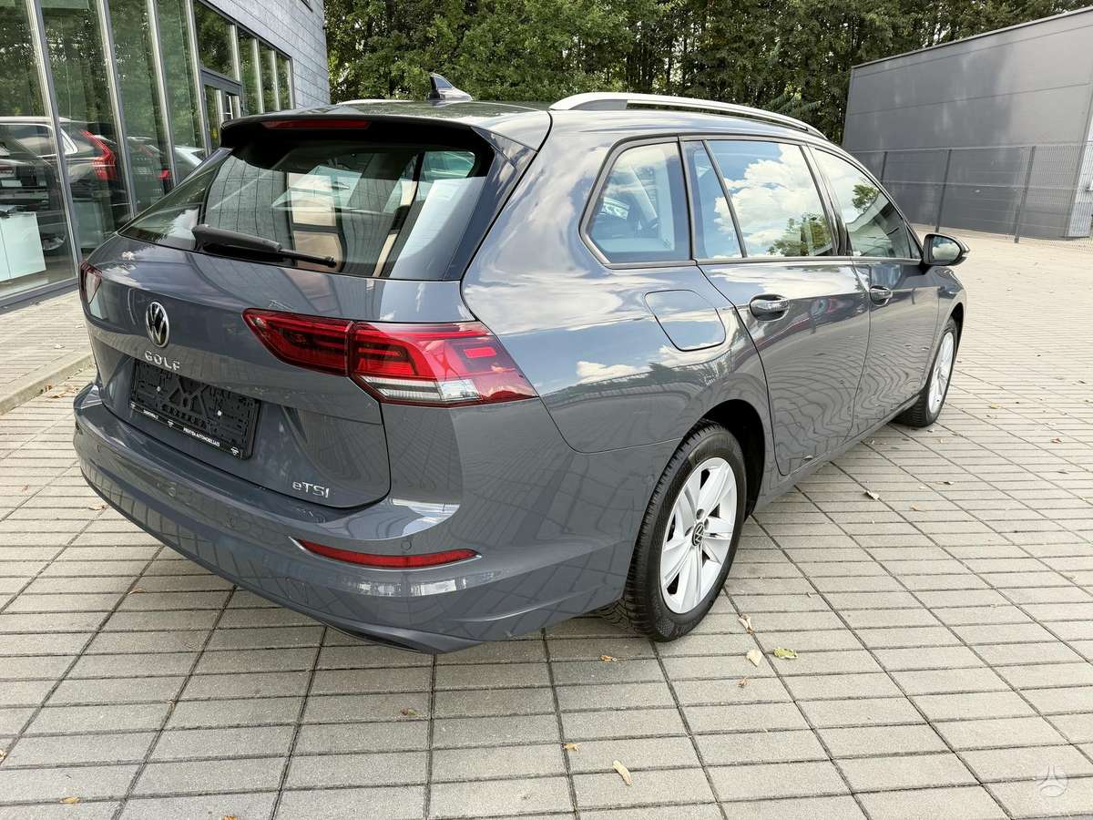 Volkswagen Golf - 4