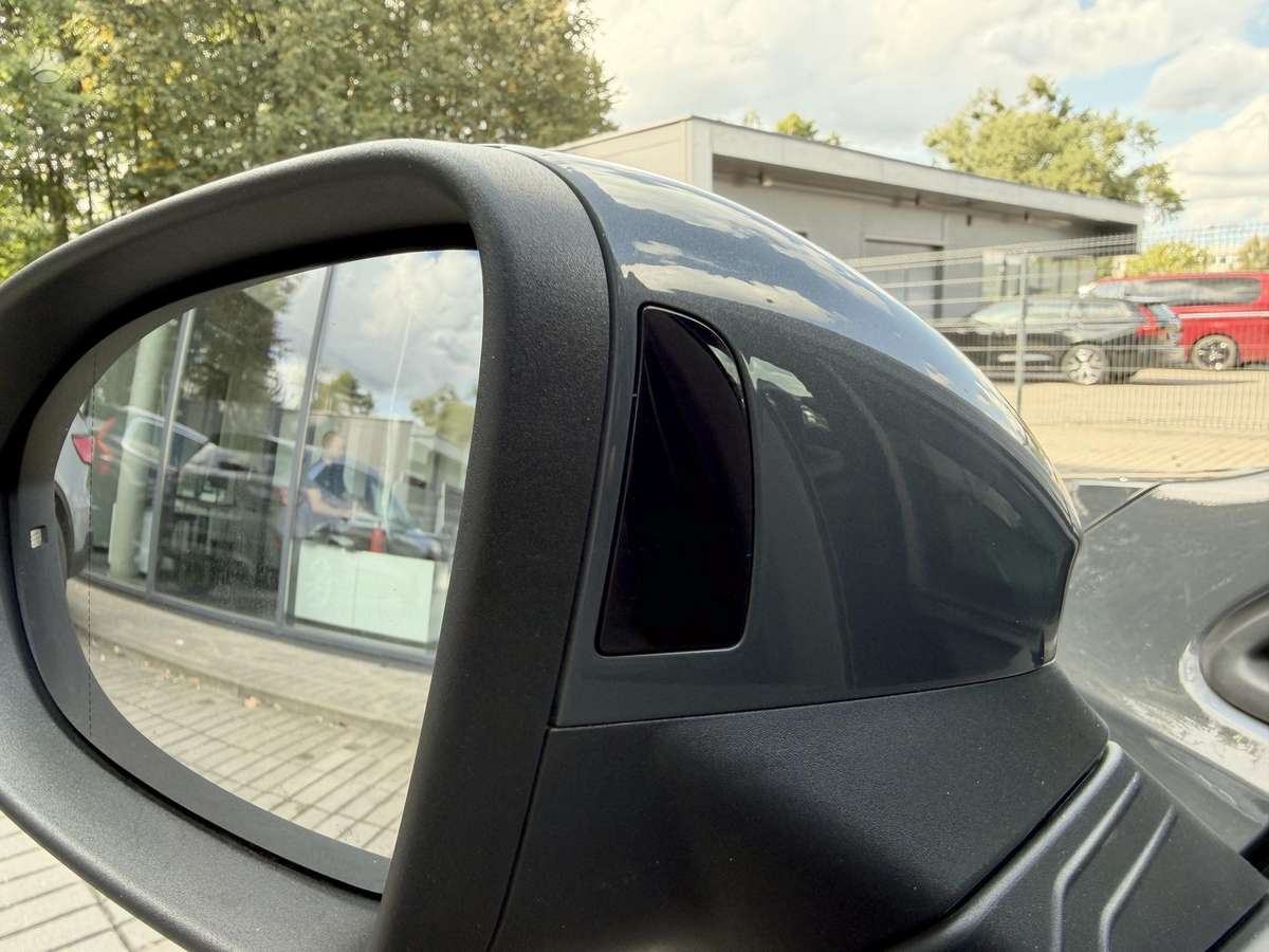 Volkswagen Golf - 5