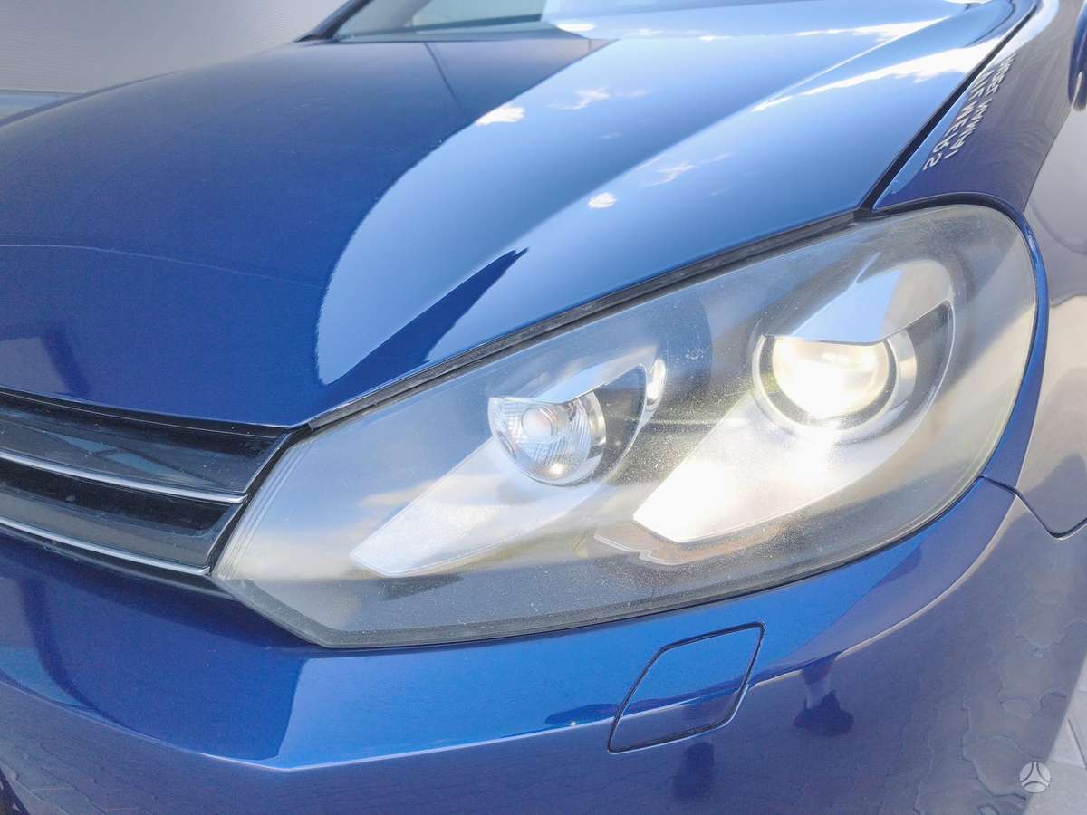 Volkswagen Golf - 9