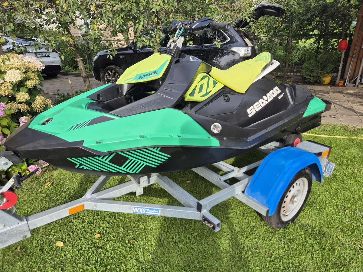Sea-Doo Spark trixx, водные мотоциклы