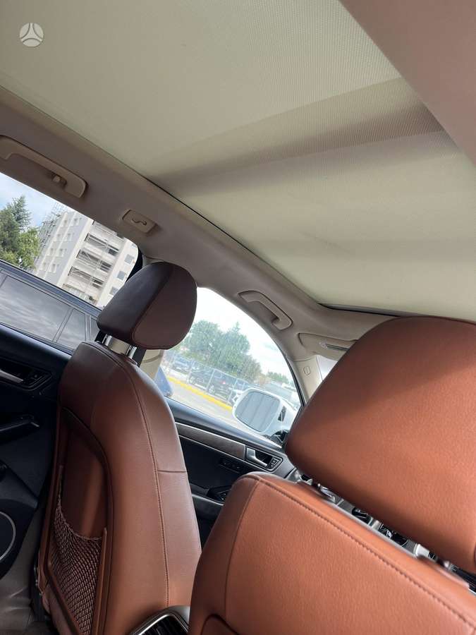 Audi Q5, 2.0 l., off-road / crossover