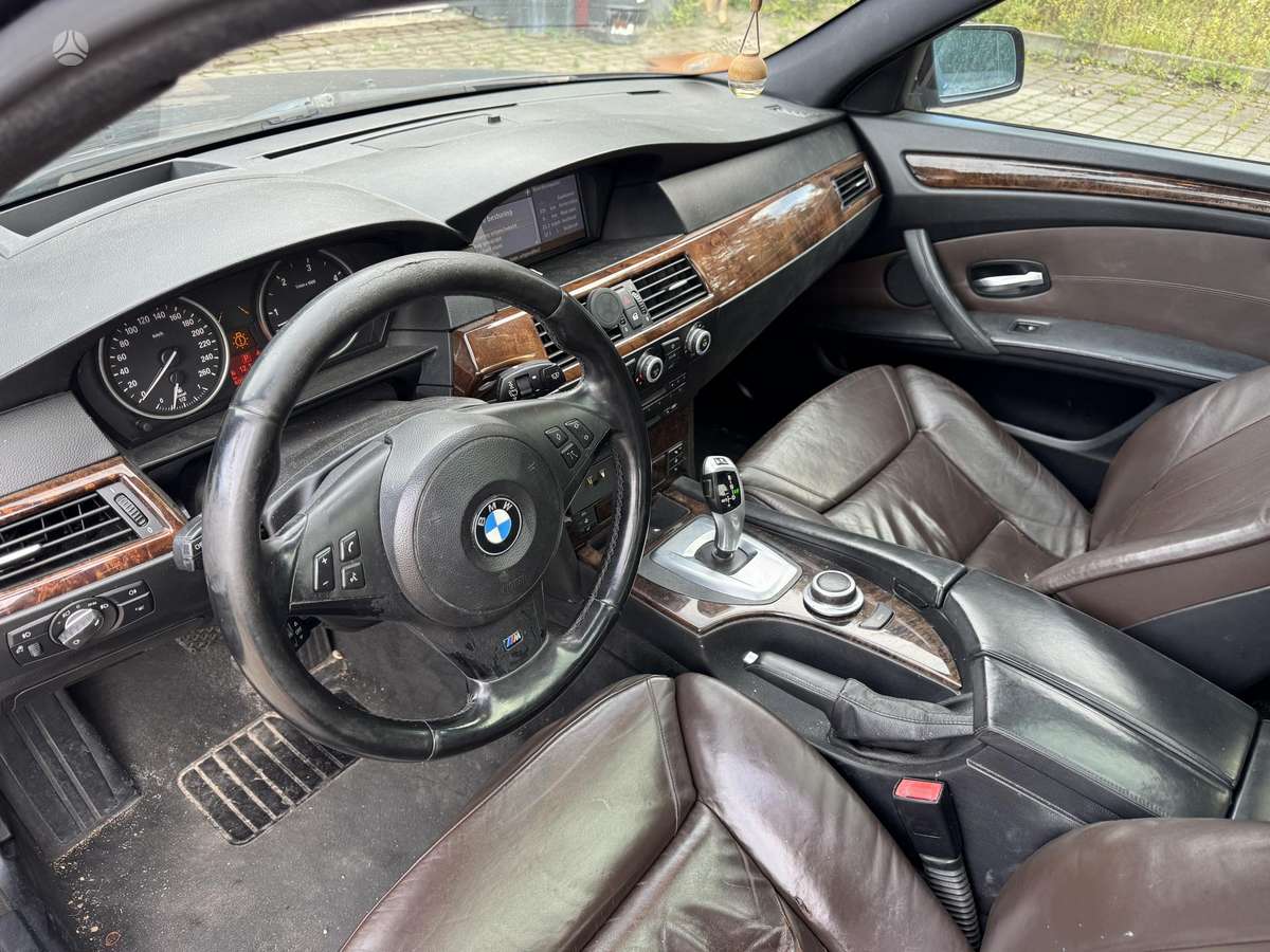BMW 535, 3.0 l., Седан