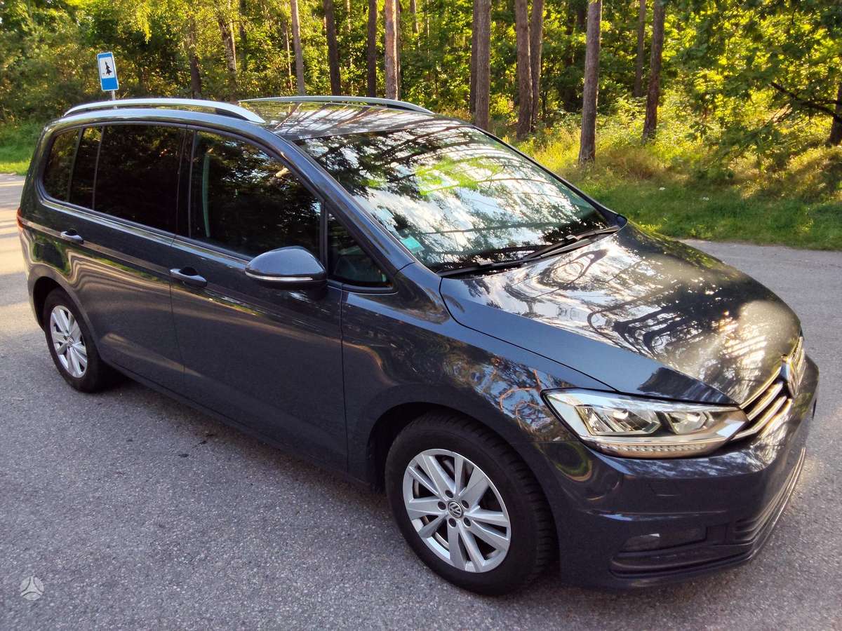 Volkswagen Touran - 5