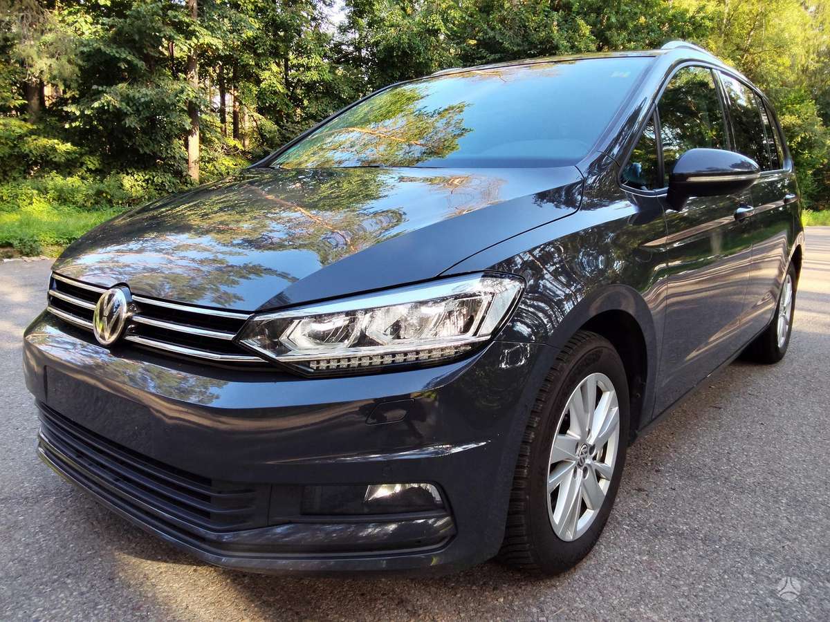 Volkswagen Touran - 2