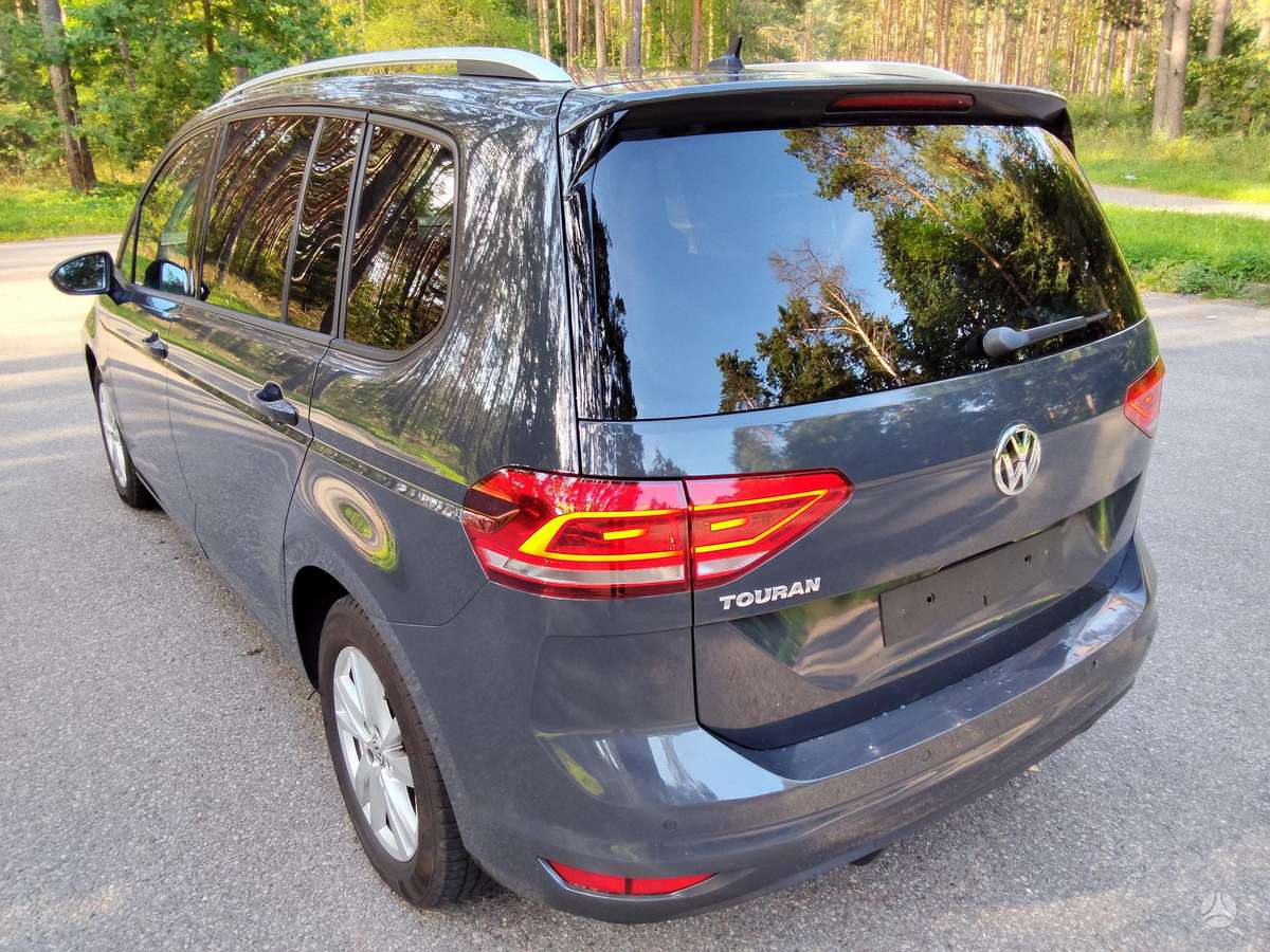 Volkswagen Touran - 7
