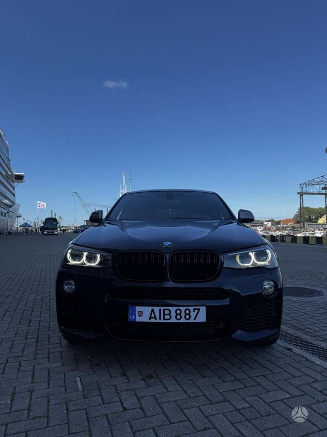 BMW X4, 3.0 l., off-road / crossover