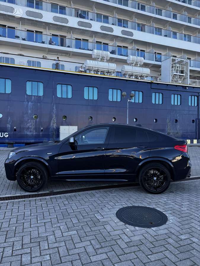 BMW X4, 3.0 l., off-road / crossover